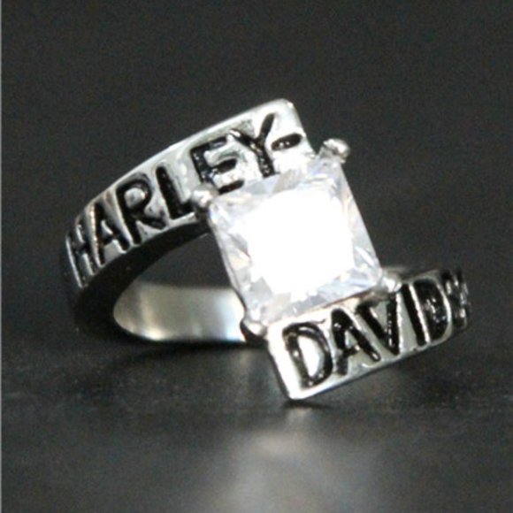 Harley-Davidson Jewelry - Limited! 🌸💐HD Clear Stone Rings